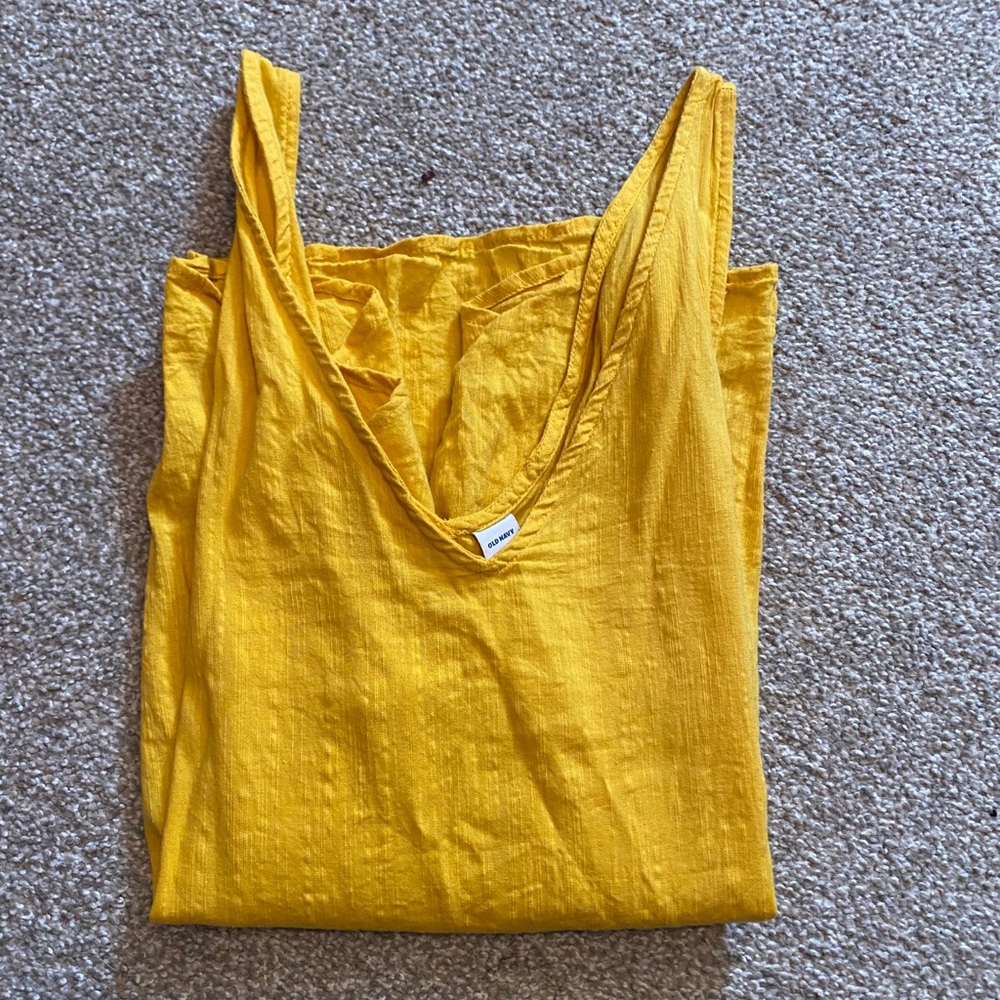 Old Navy tank top
